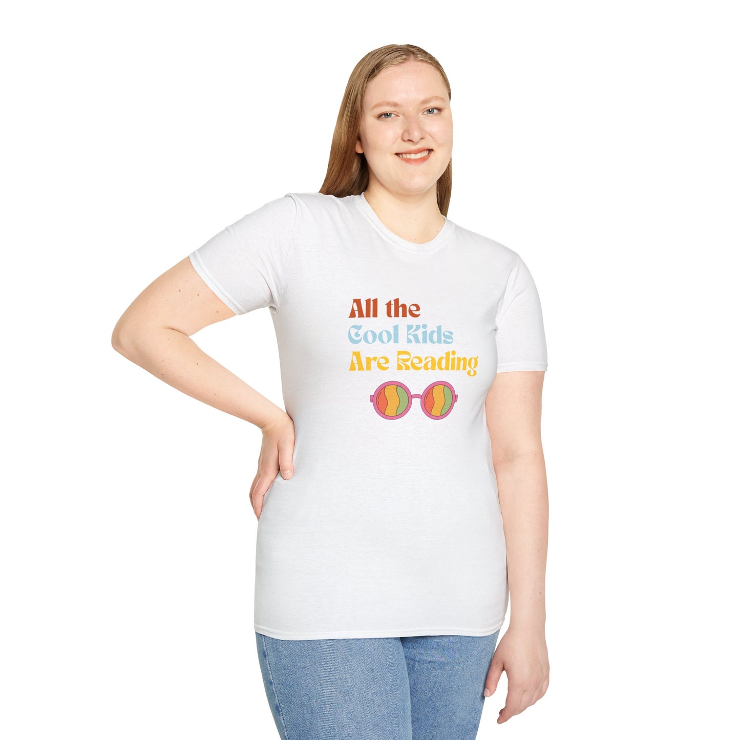 All The Cool Kids Are Reading - T-Shirt