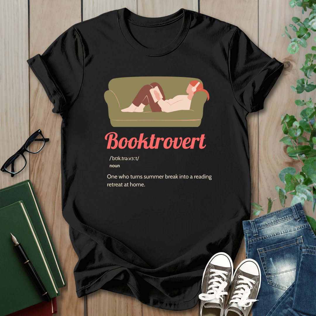Booktrovert, Summer Definition - T-Shirt