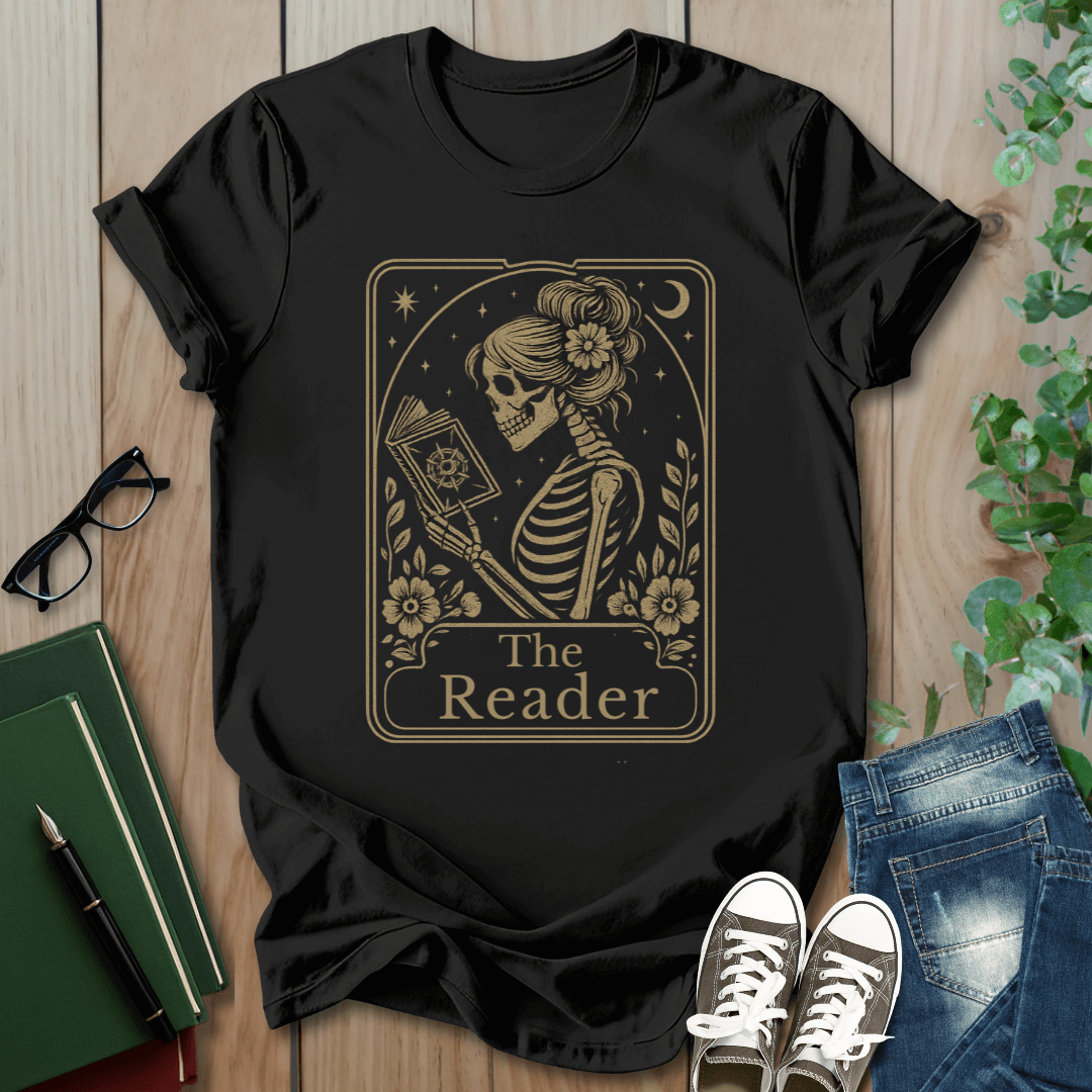 The Reader Tarot Card - Dark Academia T-Shirt