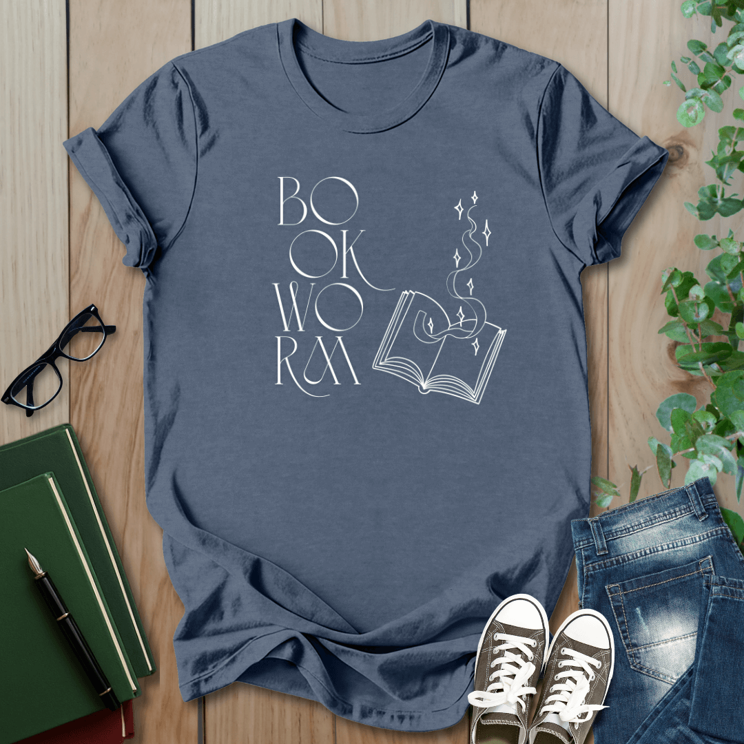 Bookworm Fantasy - T-Shirt