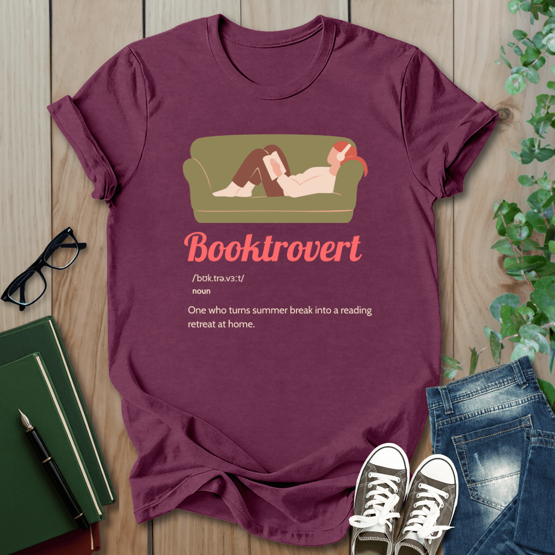 Booktrovert, Summer Definition - T-Shirt