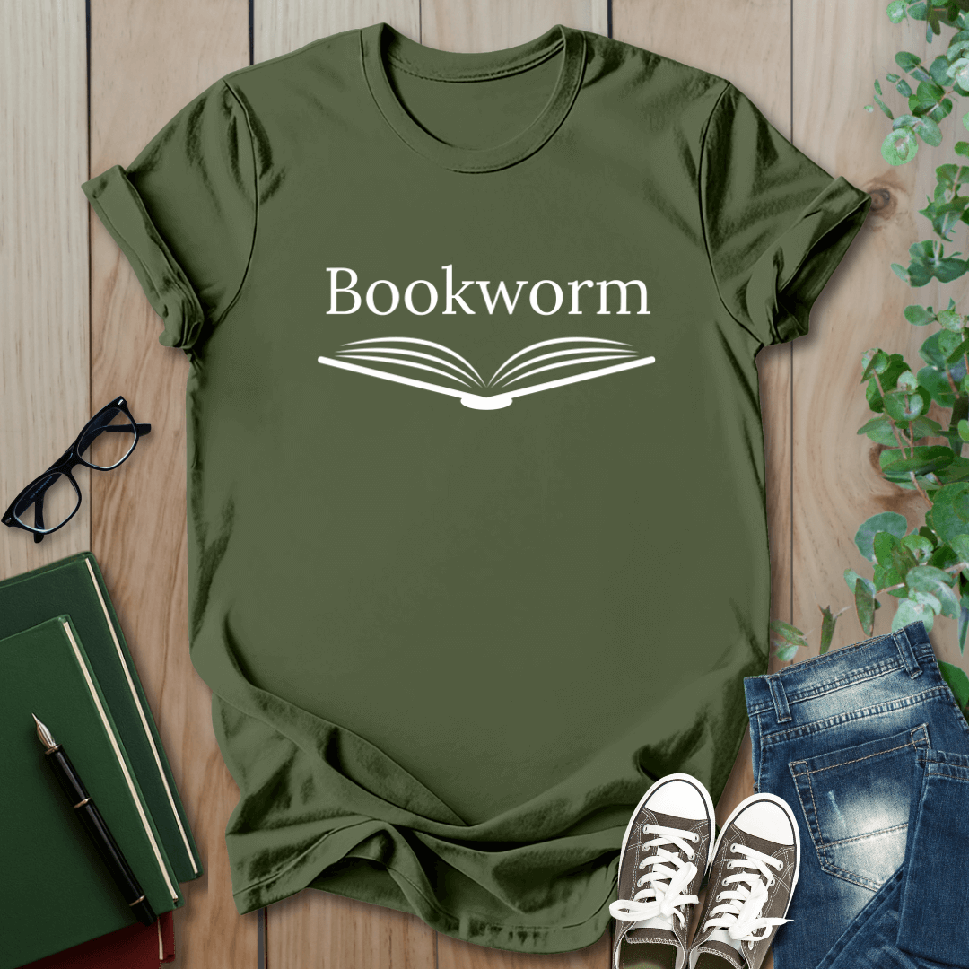 Bookworm - T-Shirt