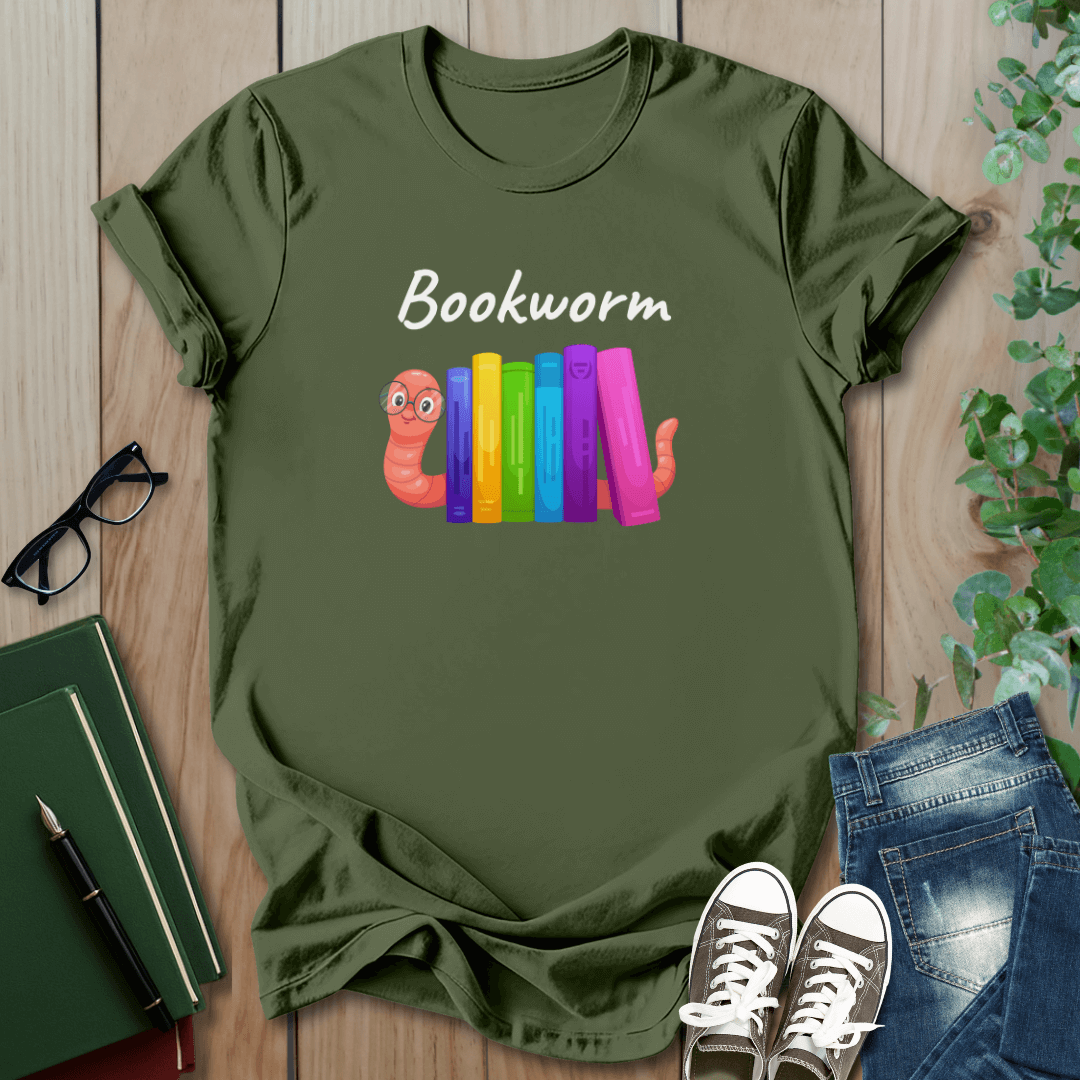 Bookworm Graphic - T-Shirt