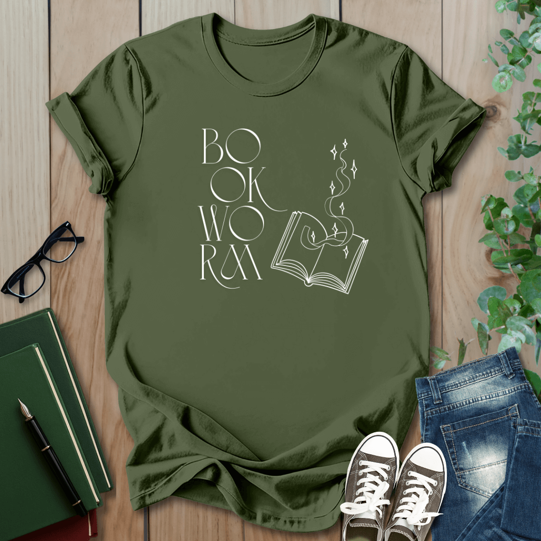 Bookworm Fantasy - T-Shirt