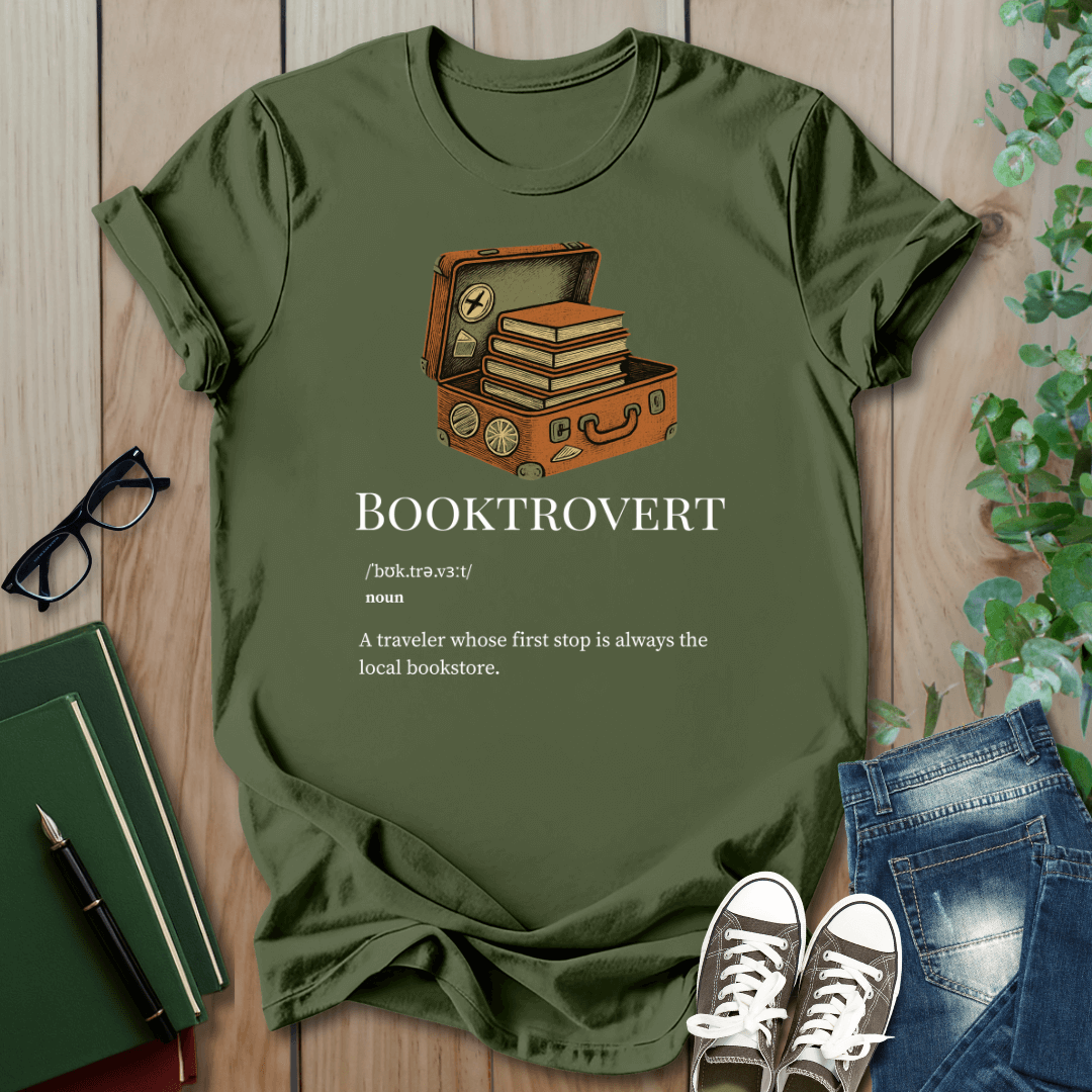 Booktrovert, Traveler Definition - T-Shirt