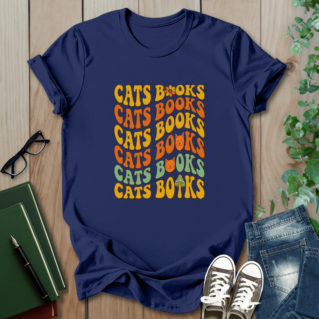 70s Retro, Cats & Books - T-Shirt