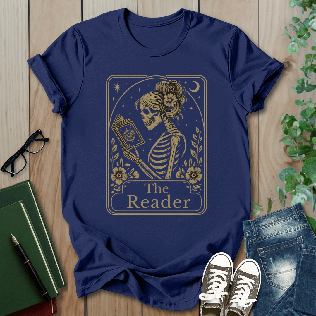 The Reader Tarot Card - Dark Academia T-Shirt