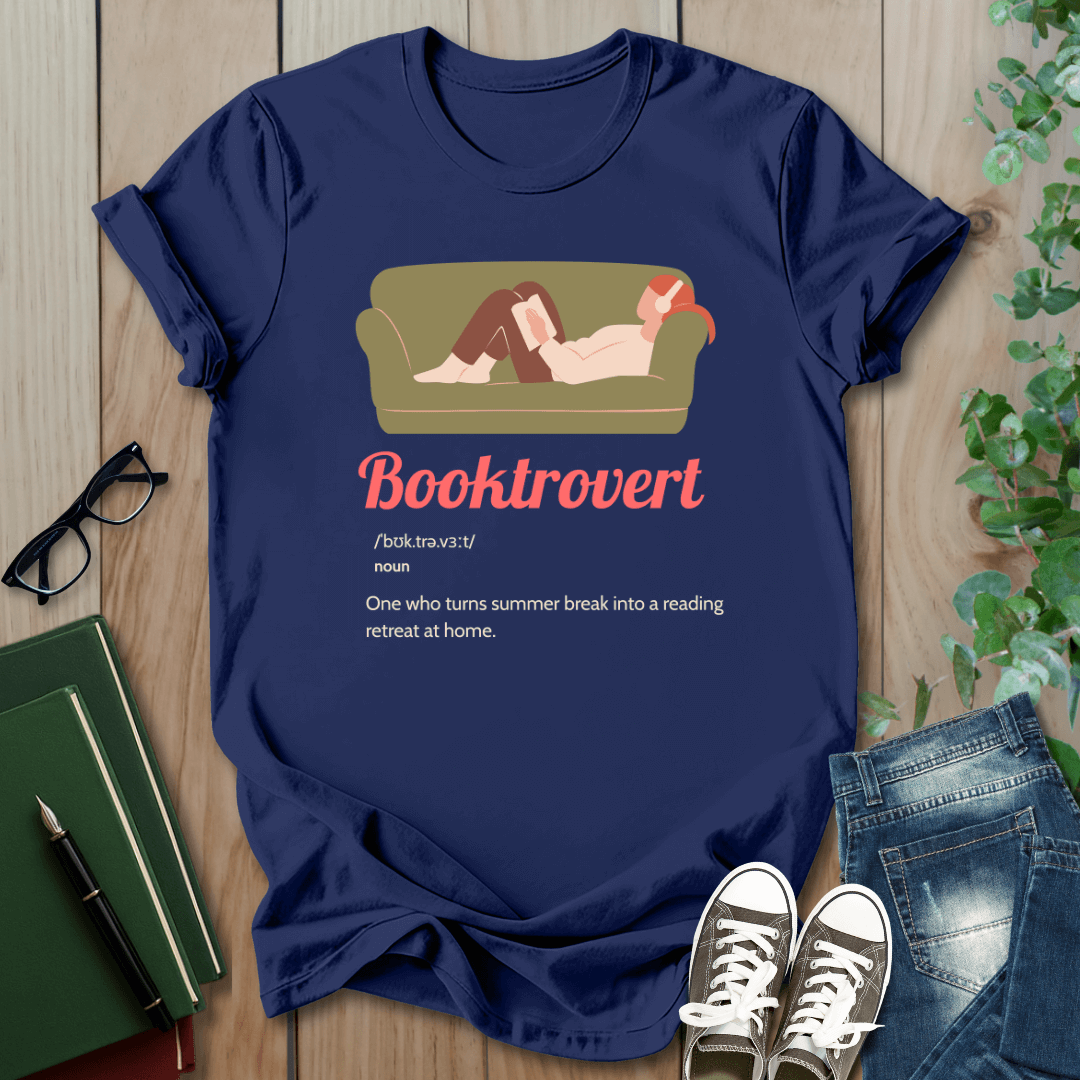 Booktrovert, Summer Definition - T-Shirt