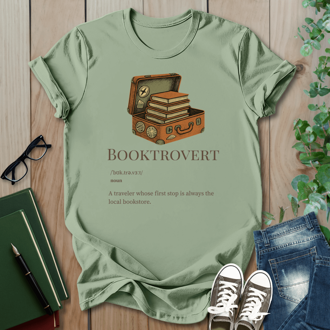 Booktrovert, Traveler Definition - T-Shirt