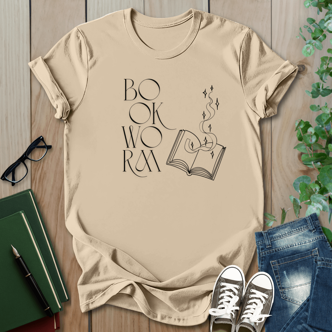 Bookworm Fantasy - T-Shirt