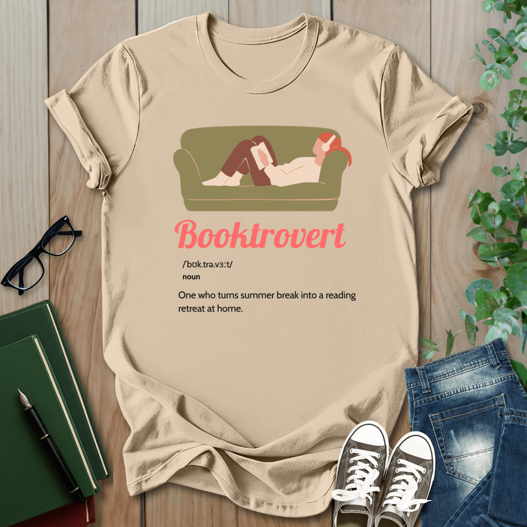 Booktrovert, Summer Definition - T-Shirt