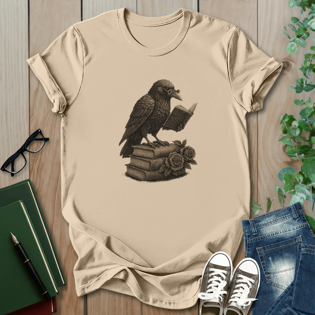 Dark Academia Crow Reading - T-Shirt