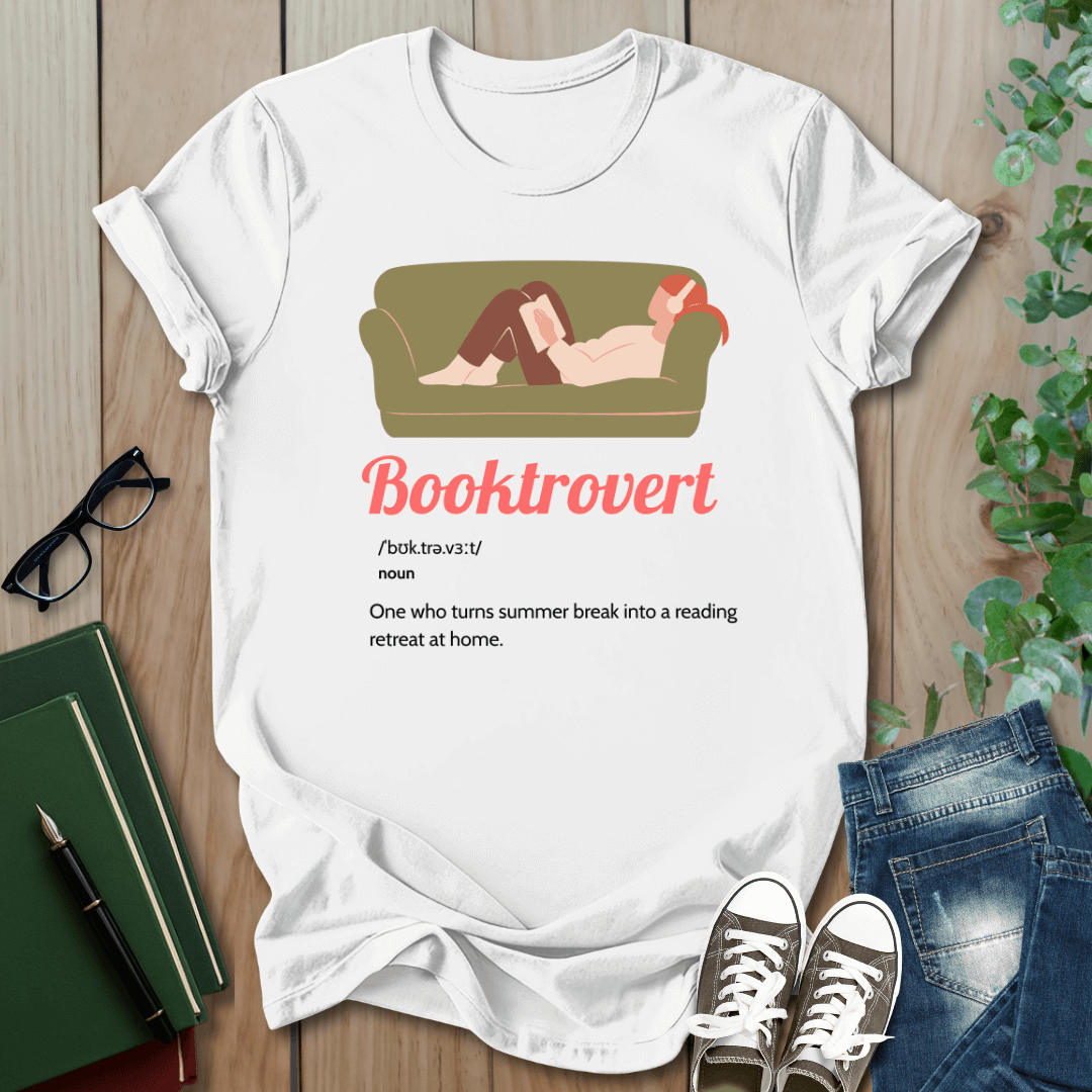 Booktrovert, Summer Definition - T-Shirt