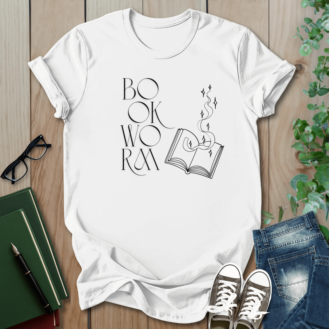 Bookworm Fantasy - T-Shirt