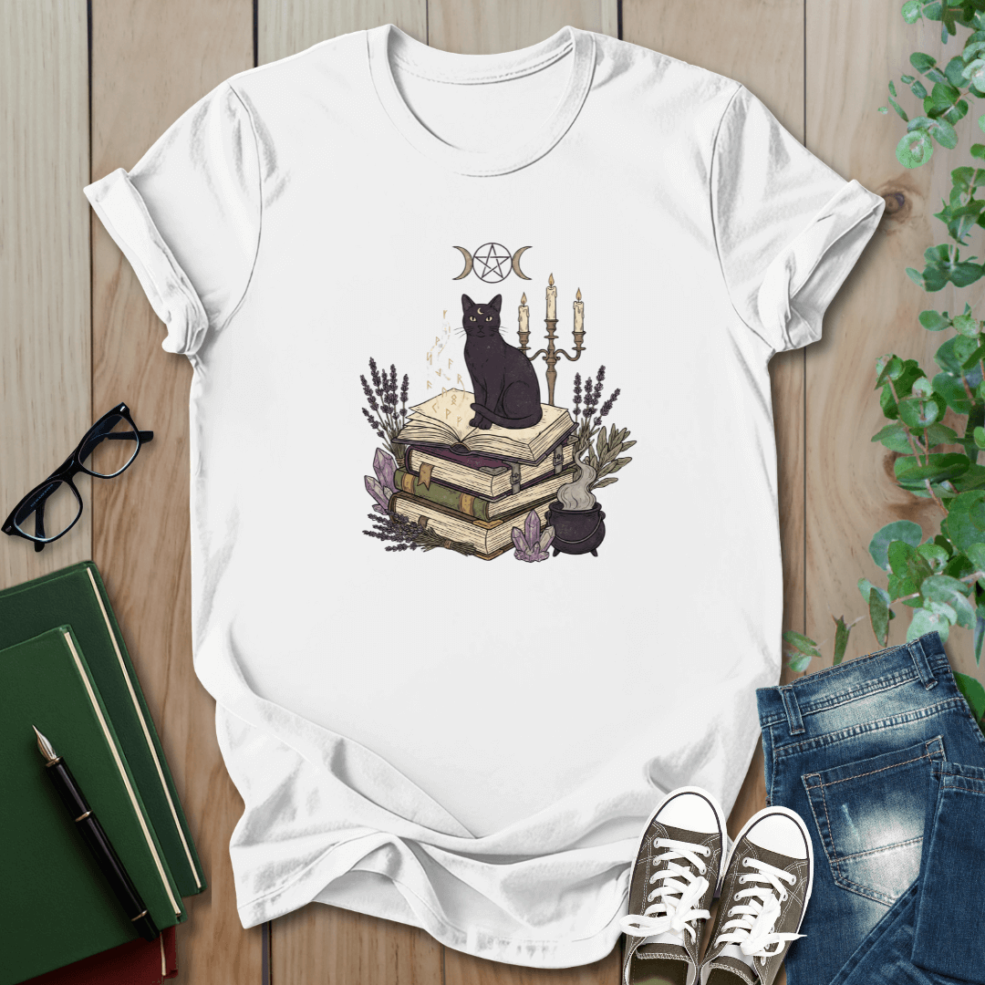 Dark Magical, Cat & Book - T-Shirt